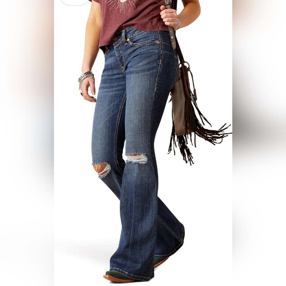 Ariat R.E.A.L Perfect Rise Zoe Flare Jean